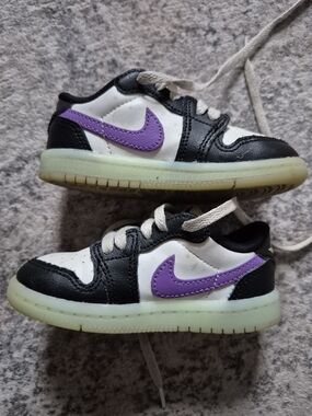 Jordan Retro 1 Low OG Nike Toddler Black & White Sneaker with Purple Swoosh